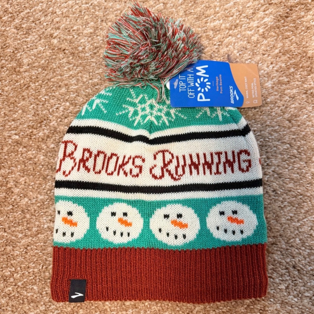 NEW Brooks Running Hat Pom Beanie Winter Cap Snowman Unisex